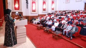 الشاعرة الدكتورة آمنة حزمون