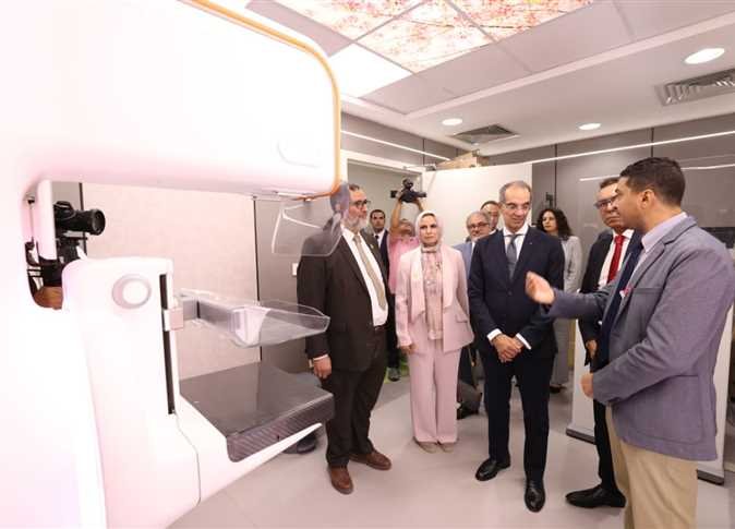 وزير الاتصالات المصري خلال اطلاق المبادرة