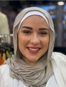 اسما منير بالحجاب