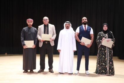 الشعراء المشاركون في أمسية بيت الشعر