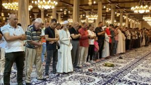 أداء صلاة الخسوف في مصر 