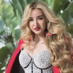 هنا الزاهد