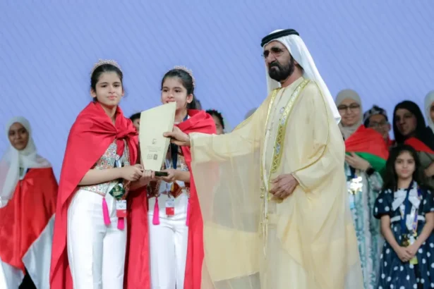 الشيخ محمد بن راشد يتوج التوأم بيسان وبيلسان من تونس بجائزة تحدي القراءة العربي 2025