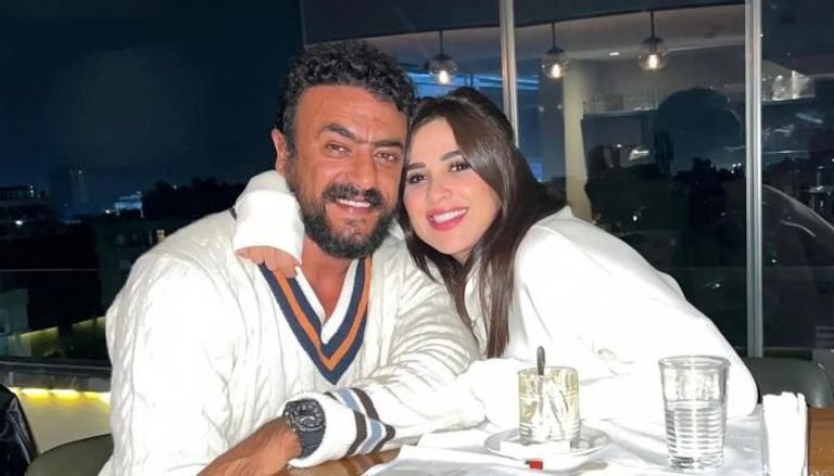 ياسمين عبد العزيز وأحمد العوضي