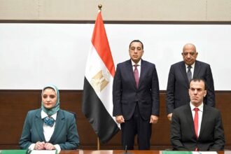 توقيع اتفاقية ربط كهربائي