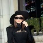 إطلالة مي عمر في أسبوع الموضة