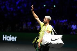 الإسباني كارلوس الكاراز