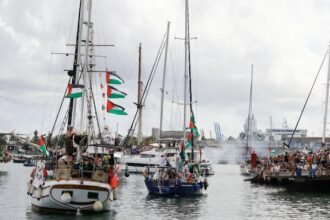 بريطانيا: يجب وصول مساعدات أسطول الصمود إلى غزة عبر المنظمات الإنسانية
