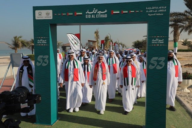 الحمرية تحتفي بعيد الاتحاد