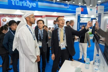 اصنع في الإمارات