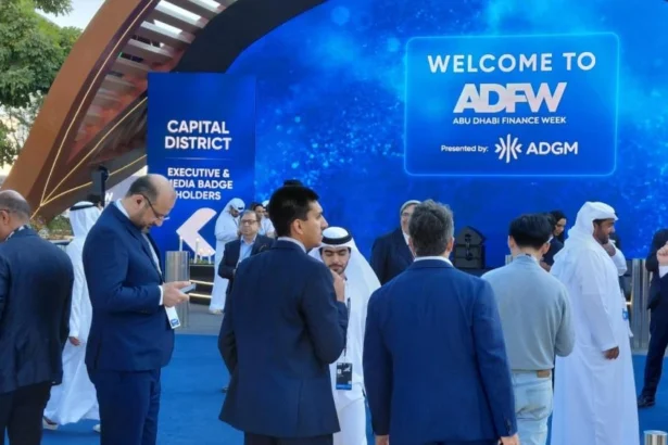 أسبوع أبوظبي المالي يستقطب 35 ألف مشارك