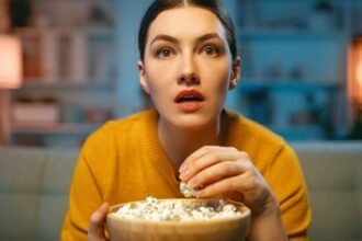 الأكل أمام التلفاز