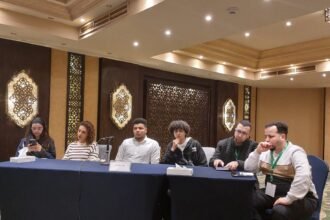 العرض المسرحي المغربي