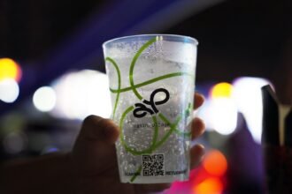 أدوات تقديم الطعام