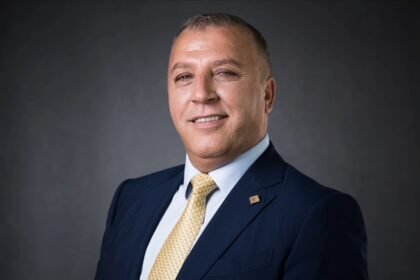 غسان عبود