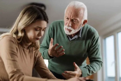 رؤية الشجار مع شخص قريب