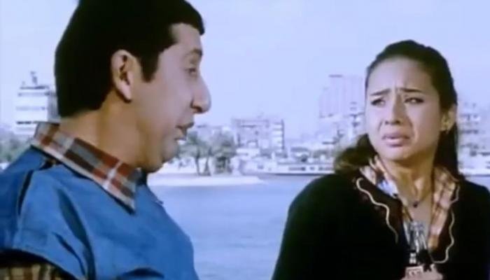 غبي منه فيه