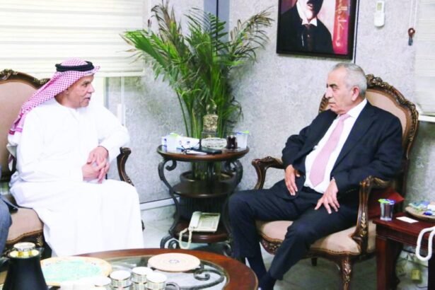 الدورة السابعة عشرة
