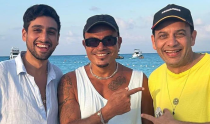 الفنان مصطفى قمر