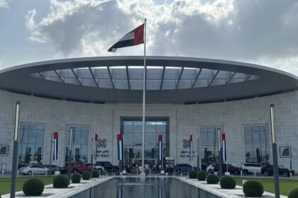 مخيم ياس مول الصيفي