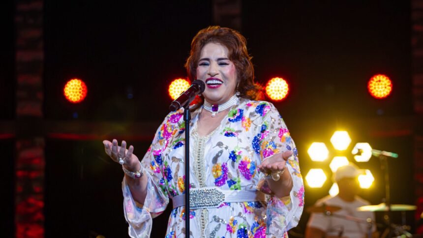 الفنانة المغربية نجاة عتابو