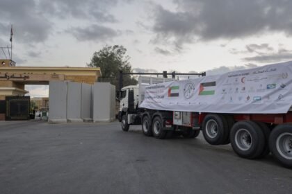 المساعدات الإماراتية إلى غزة